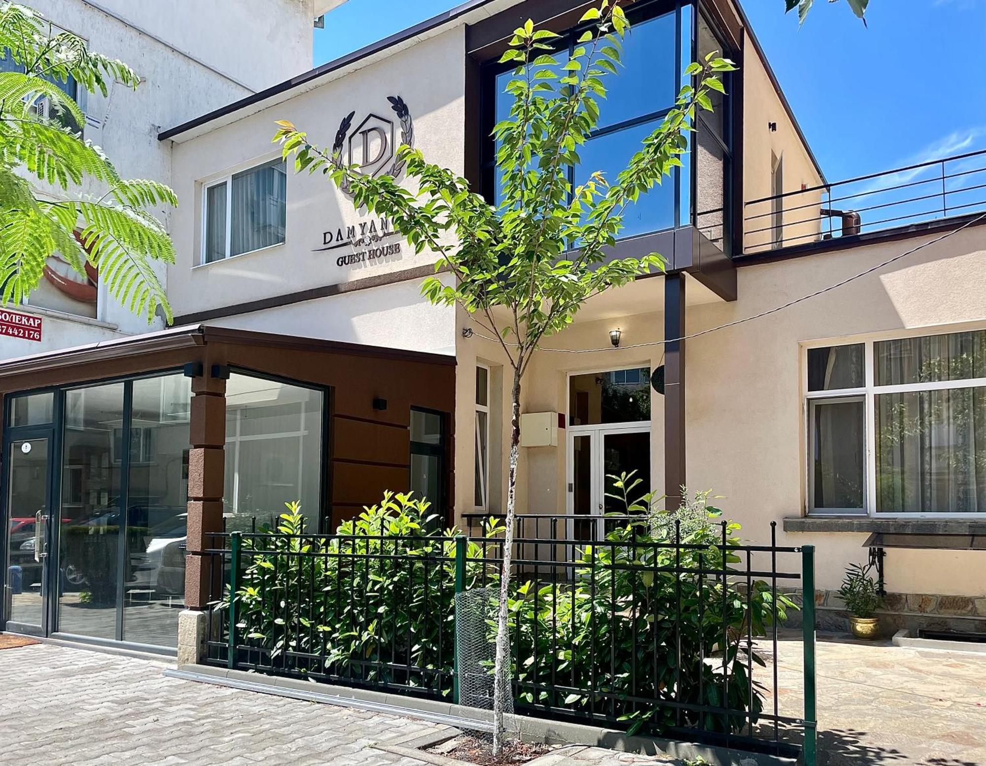 Hotel Damyanov House Kazanlŭk Exterior foto